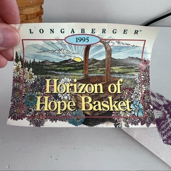 Longaberger 1995 vintage Horizon of Hope basket and accessories - Picture 8 of 12